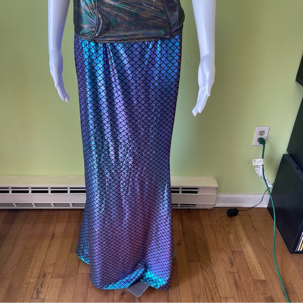 🧜‍♀️ Spirit Halloween mermaid costume top and skirt L - Picture 5 of 12